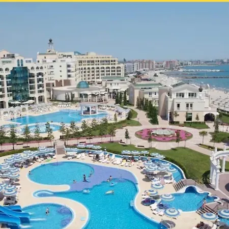 Beachfront 5 Star Burgas Apartman Pomorie